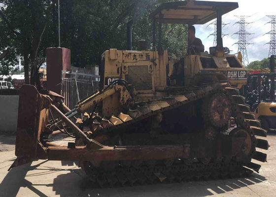 Yellow Color Old Crawler Bulldozer  Cat D5H Good Working Condition